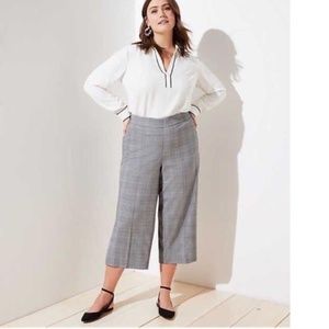 Loft Plus Wide Leg Crop Pant Size 18